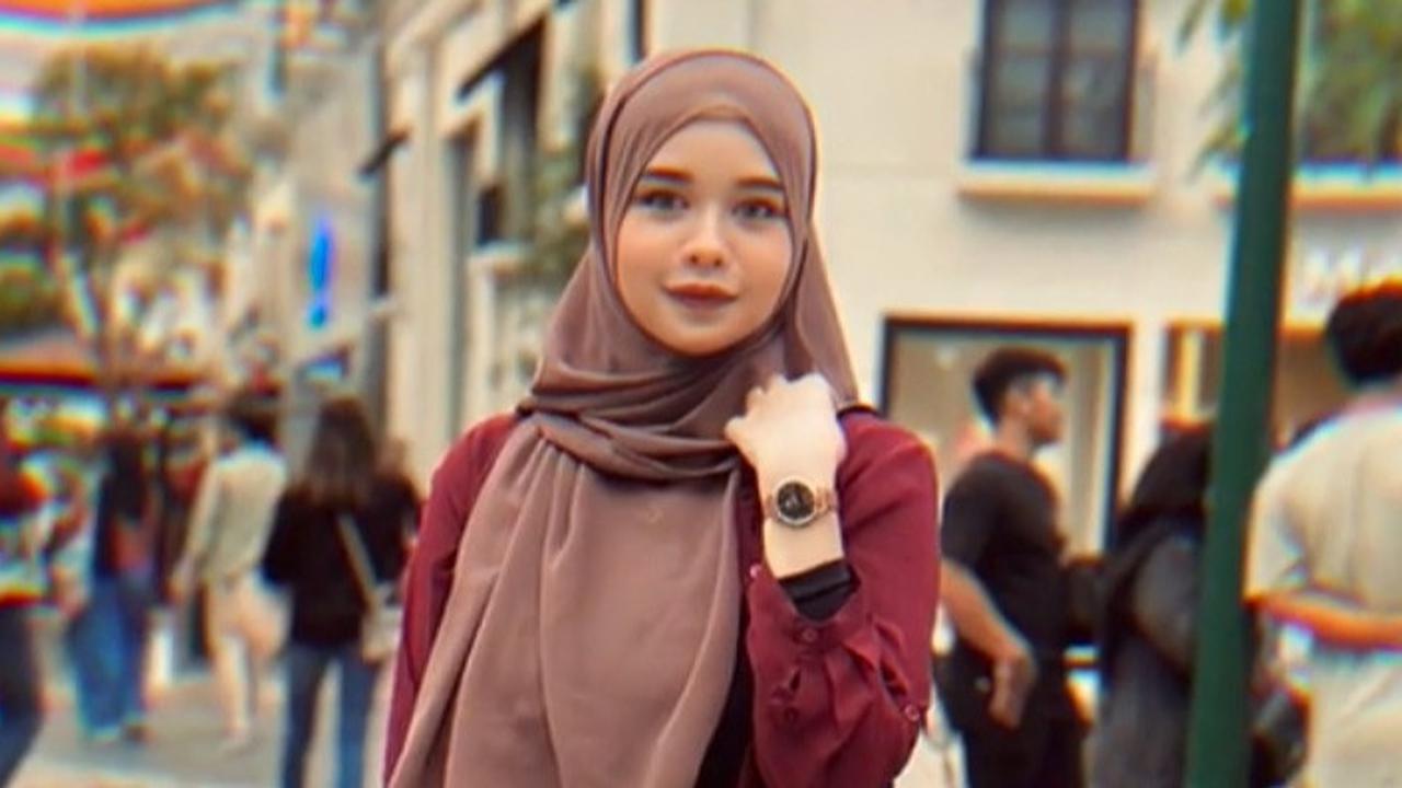 "Jadi diet itu cocok-cocokan. Jadi kalau kamu mau coba diet ini boleh banget, tapi klau reaksinya kurang enak di badan kamu tolong jangan dilanjutin lagi," terangnya sebelum menjelaskan aturan makan selama diet.