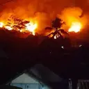 Gunung Geulis Sukabumi Terbakar, Api Mengarah ke Permukiman