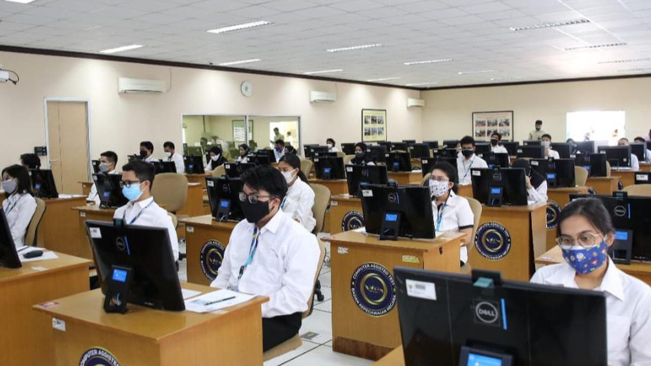 Hasil kelulusan PPPK Guru saat ini sedang berlangsung proses pengolahannya dan direncanakan akan diumumkan paling lambat tanggal 22 Desember 2023.<br>