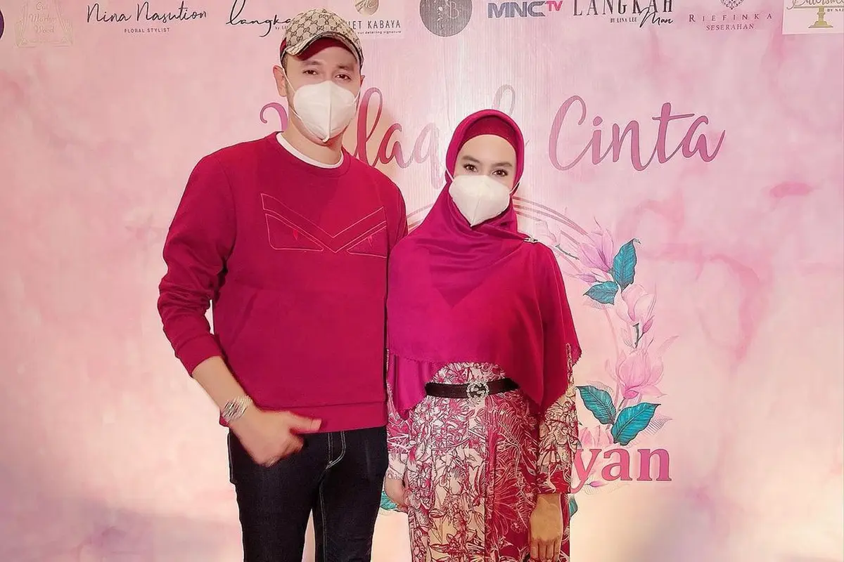 Kartika Putri dan Suami