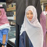 Intip gaya santun Yuri SNSD di Arab Saudi (@yulyulk)