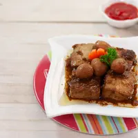 Ilustrasi semur tahu telur puyuh./Copyright shutterstock.com