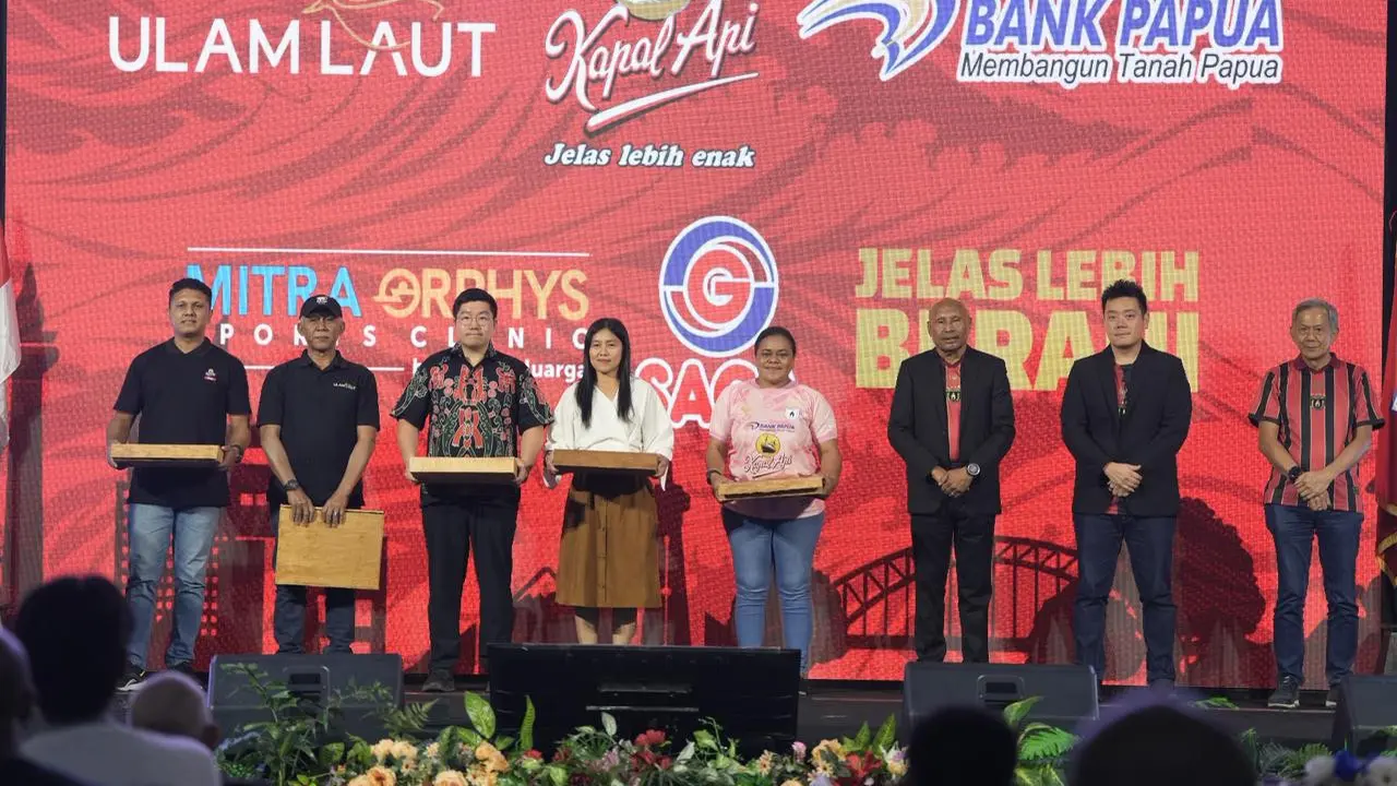 Launching Persipura Jayapura.