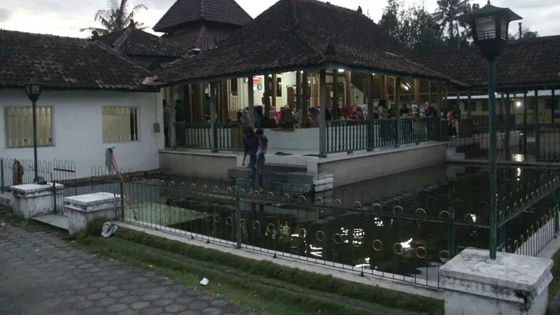 Masjid Pathok Negara