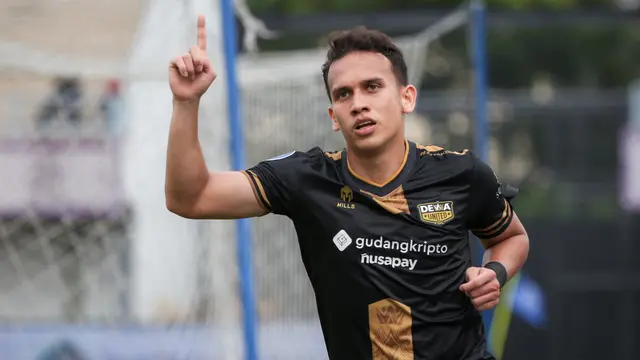 Foto: Egy Maulana Vikri Langsung Cetak Gol di Laga Debut BRI Liga 1, Dewa United Ditahan Imbang Madura United