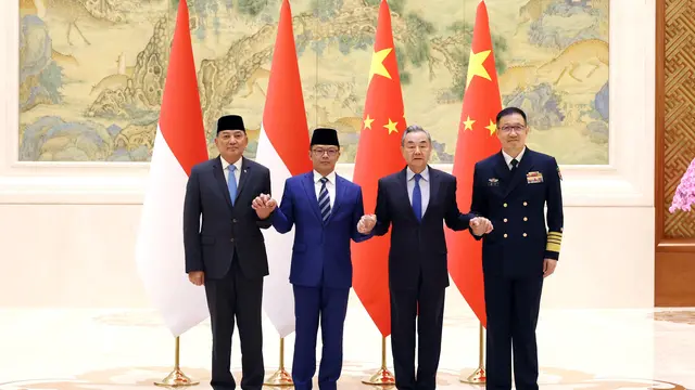 Menteri Pertahanan Sjafrie Sjamsoeddin menghadiri Pertemuan Pertama 2+2 RI – RRT yang mempertemukan Menteri Luar Negeri dan Menteri Pertahanan dari kedua negara, bertempat di Beijing, RRT, pada Senin (21/4/2025).