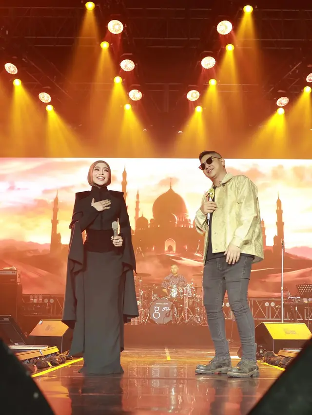 Lesti Kejora dan Pasha Ungu
