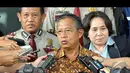 KPK memeriksa mantan Gubernur Bank Indonesia Darmin Nasution, Jakarta, Senin (11/8/2014) (Liputan6.com/Panji Diksana)
