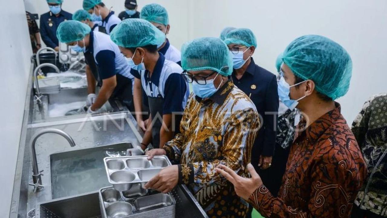 Tahukah Anda, Satu SPPG Bisa Serap Puluhan Pekerja? Gubernur Banten Apresiasi SPPG Tangerang Rekrut Tenaga Kerja Lokal