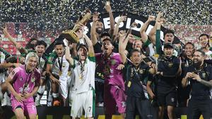 Trofi Piala Presiden Milik Persebaya
