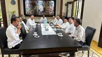 Jokowi Temui Relawan AJJ, Berikan Arahan Soal Gerakan Ekonomi Komunal