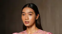 9 Model Brokat Kombinasi Satin Lengan Puff 2025, Elegan untuk Segala Acara