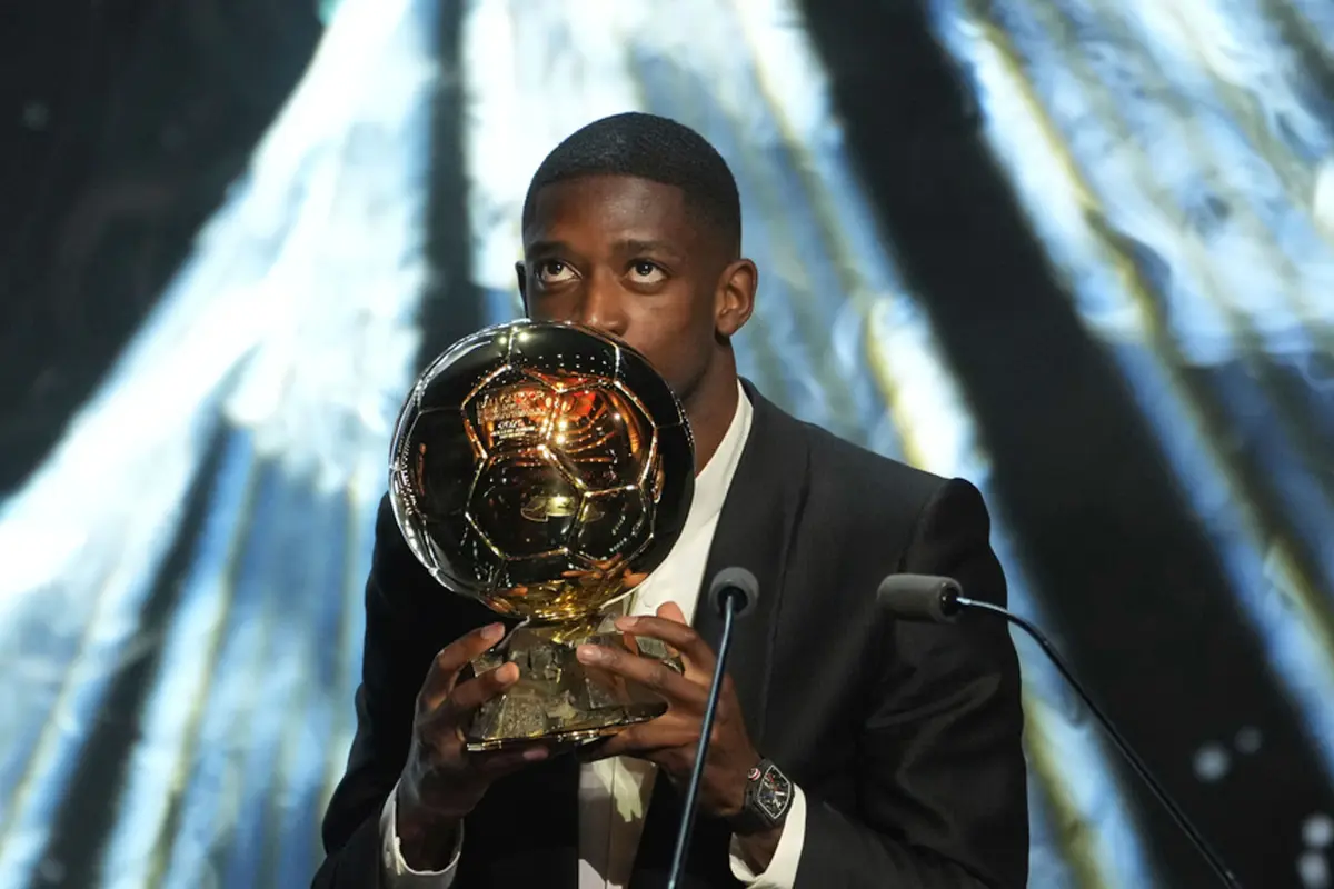 Foto: Bawa PSG Berjaya, Ousmane Dembele Dinobatkan Sebagai Peraih Ballon d’Or 2025