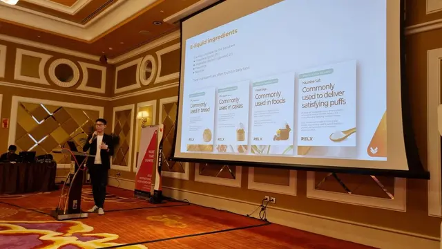 Elgin Seah, Senior Manager RELX International, di Manila 17 Mei 2023