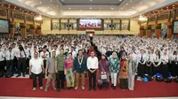 Jenderal (Purn) Andika Perkasa membekali materi soal belanegara, di hadapan 15.488 mahasiswa baru Universitas Brawijaya Malang (Istimewa)