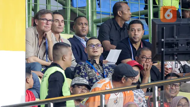 Patrick Kluivert - Persija Vs PSBS di BRI Liga 1 2024/2025
