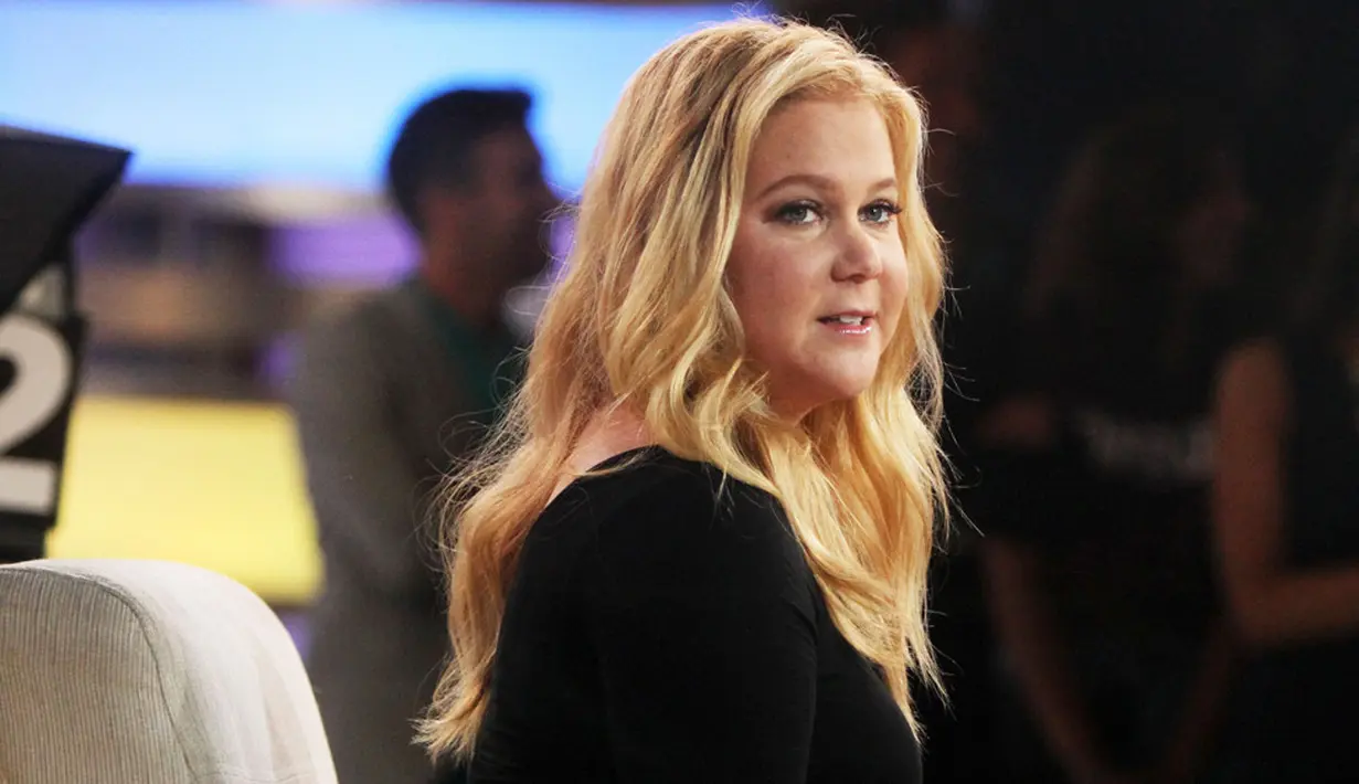 Menyedihkannya, hal yang melakukan pemerkosaan itu adalah kekasihnya sendiri pada saat itu. (variety)