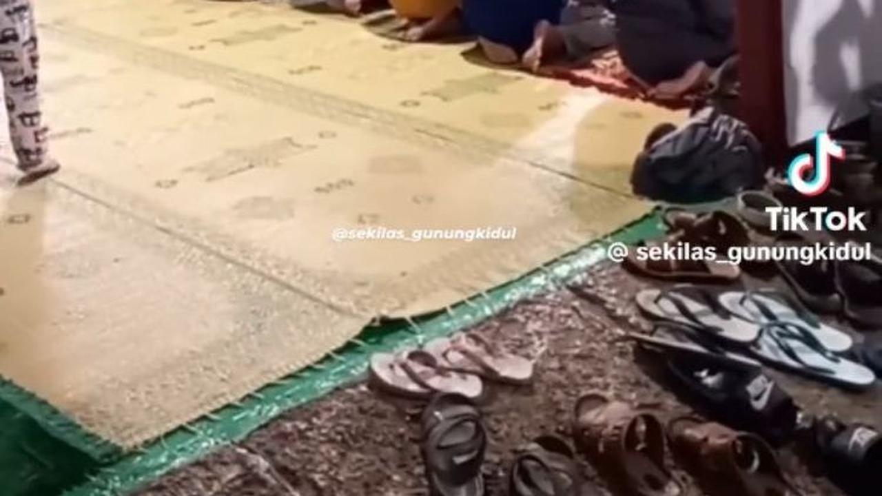 Mulai Puasa Hari Ini, Ini Momen Jemaah Aolia di Gunungkidul Gelar Tarawih Pertama