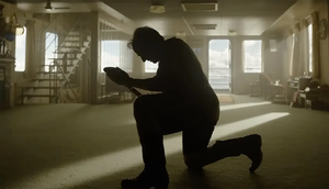 Tom Cruise dalam film Digger (doc. Warner Bros.)