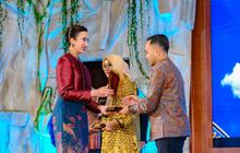 Menteri Pariwisata Hadiahi Wali Kota Solo 'Most Inspiring Tourism Leader
