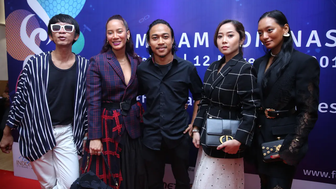 [Fimela] Aming, Tara Basro, Chicco Jerikho, Karina Salim, Asmara Abigail