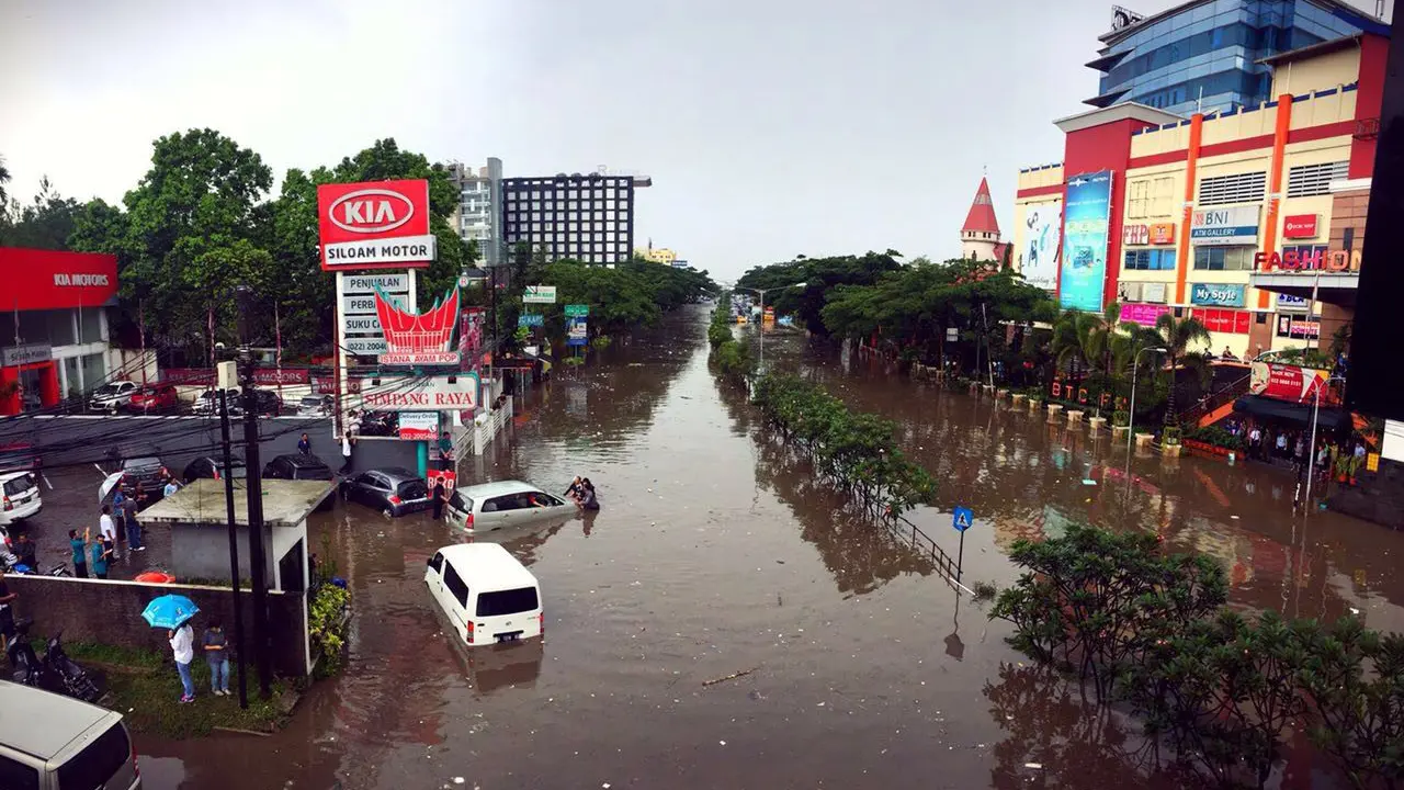 Bandung Banjir, Ridwan Kamil Minta Maaf