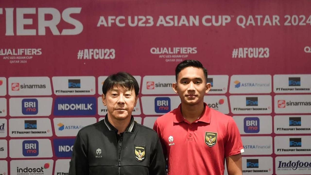 Pemain Timnas Rizky Ridho Bagikan Kenangan Manis Pose Manja STY Bersandar di Pundaknya