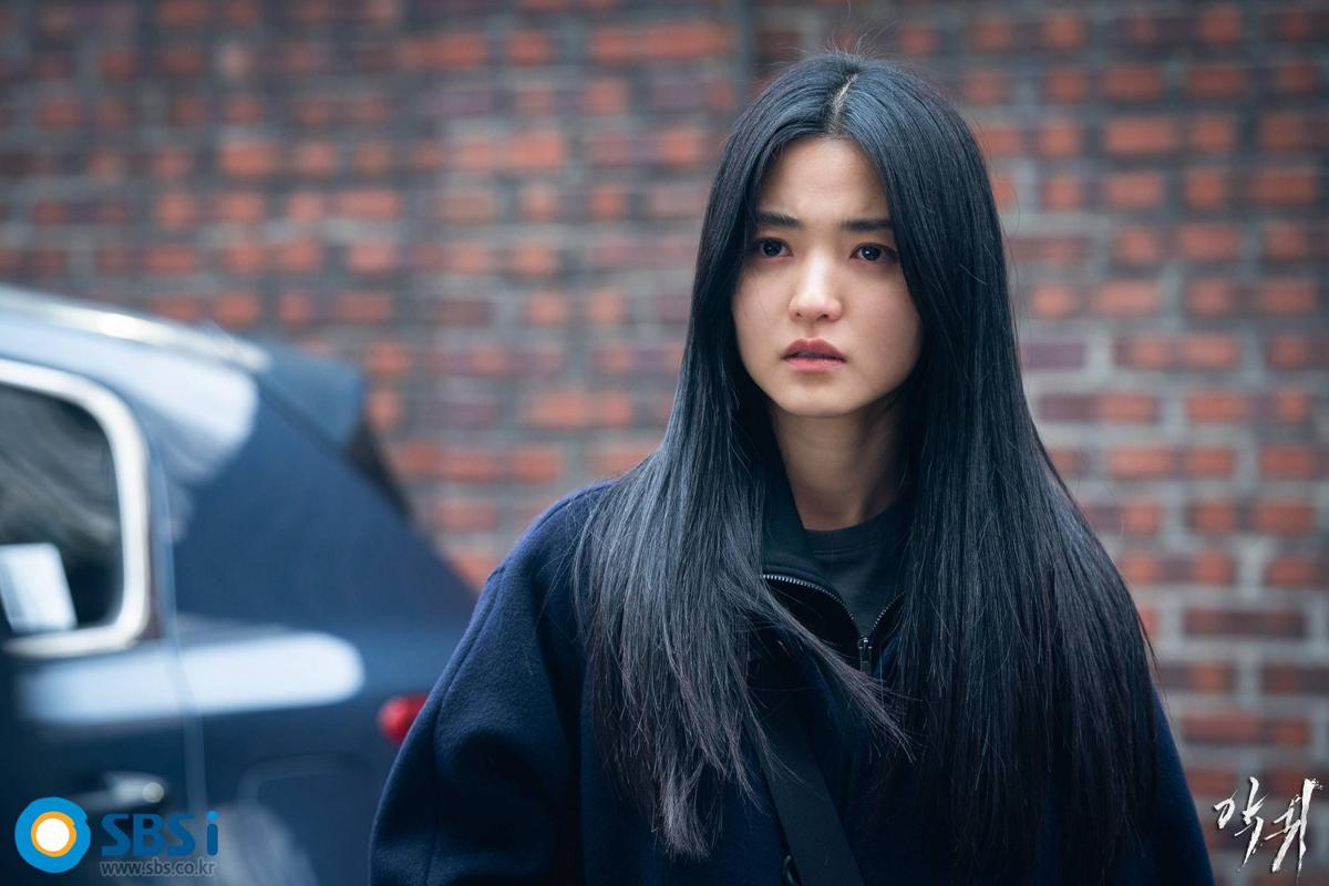 Artis Cantik Ini Cuma Main 4 Drama, Tapi Semuanya Menang Penghargaan