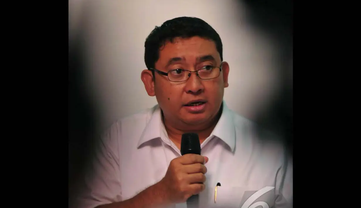 Sekretaris tim pemenangan nasional Prabowo Subianto-Hatta Rajasa, Fadli Zon, menganggap tudingan Allan Nairn, jurnalis Amerika Serikat, terhadap Prabowo sudah menyerang wilayah pribadi, Jakarta, Selasa (15/07/2014) (Liputan6.com/Johan Tallo)