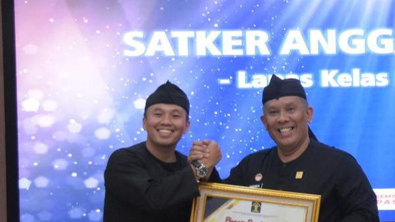 Kemenkumham Beri Penghargaan ke Lapas Klas IIA Cibinong Kategori SMART
