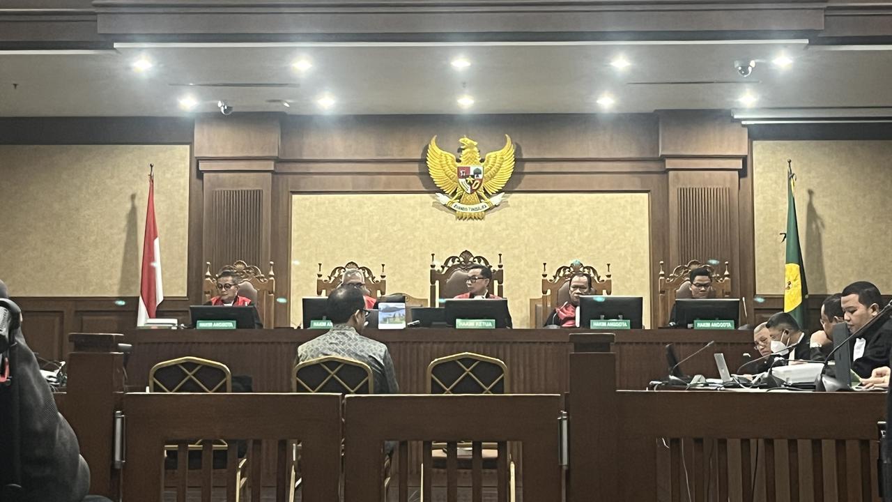 Hakim Tolak Permohonan Nadiem Makarim Sidang Lewat Zoom