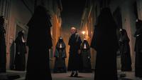 The Nun 2 berlatar tempat di Prancis tahun 1956. Dimulai dari pembunuhan seorang pendeta yang kemudian menyebarkan teror. Suster irene sekali lagi akan berhadapan langsung dengan kekuatan jahat biarawati iblis, Valak. (Warner Bros. Pictures via AP)