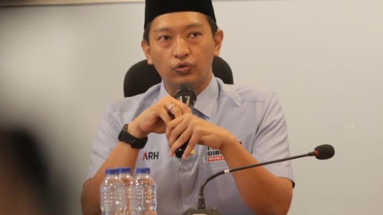 Arief Rosyid Hasan, Komandan TKN Fanta, menyatakan bahwa pasangan Prabowo-Gibran memiliki program yang bermanfaat bagi pemuda. <br>