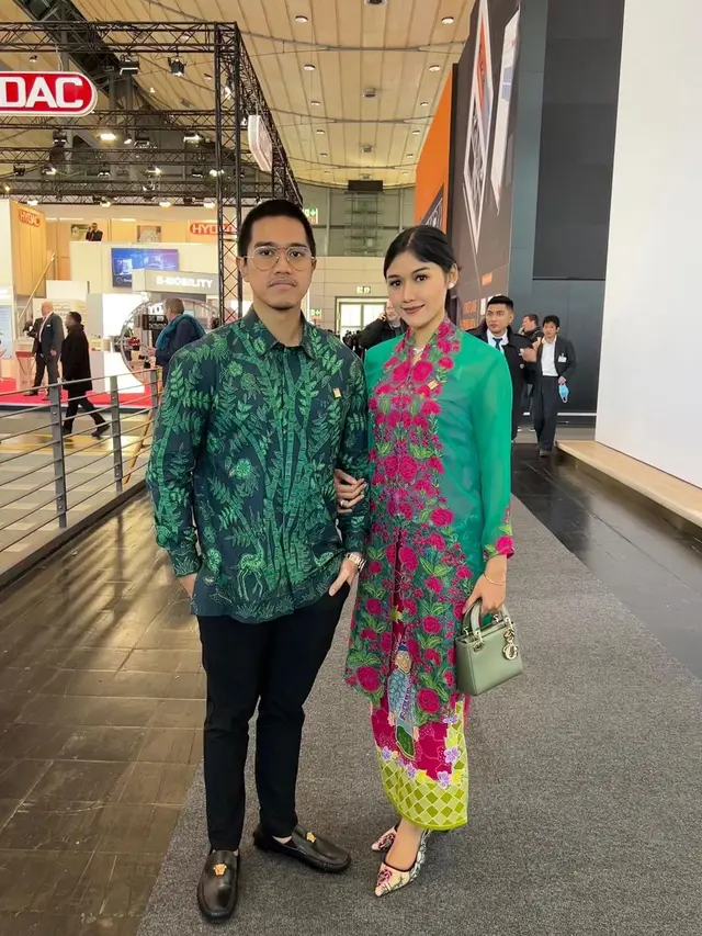 Pesona Erina Gudono Dibalut Kebaya dan Tas Ratusan Juta saat Ikut Kunjungan Jokowi ke Jerman