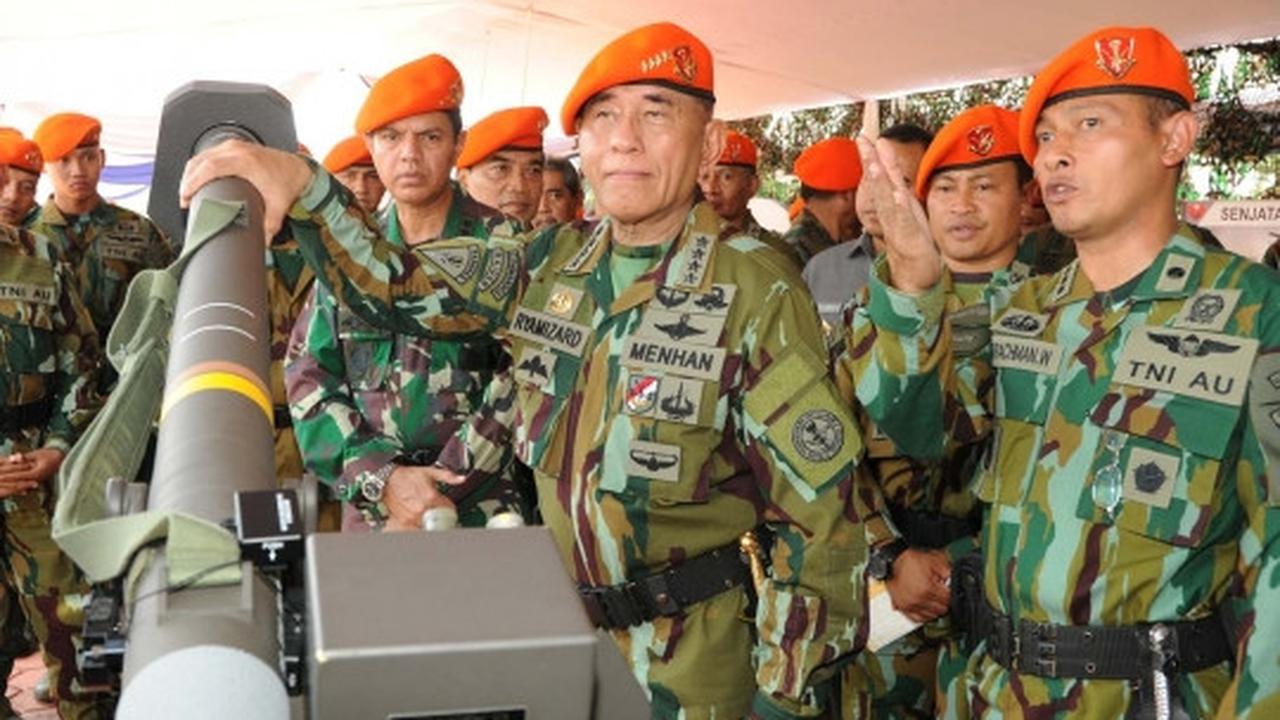 Menhan Ryamizard diangkat jadi warga kehormatan pasukan elite TNI