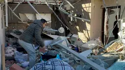 Menteri Informasi Lebanon Ziad Makary menuduh serangan Israel pada Jumat 25 Oktober 2024 pagi dengan sengaja menargetkan jurnalis dalam serangan di selatan. (Ali Hankir/AFP)