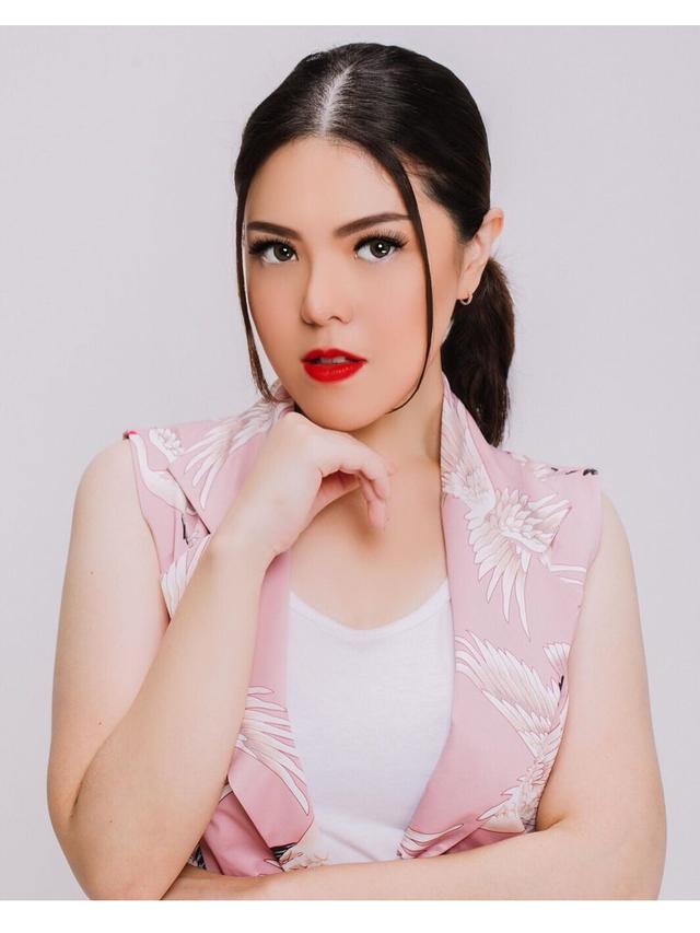 Resmi Berkantor di Gedung DPRD Jakarta, Ini 6 Potret Terbaru Tina Toon