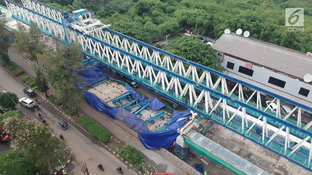 Konstruksi LRT yang Roboh di Kayu Putih