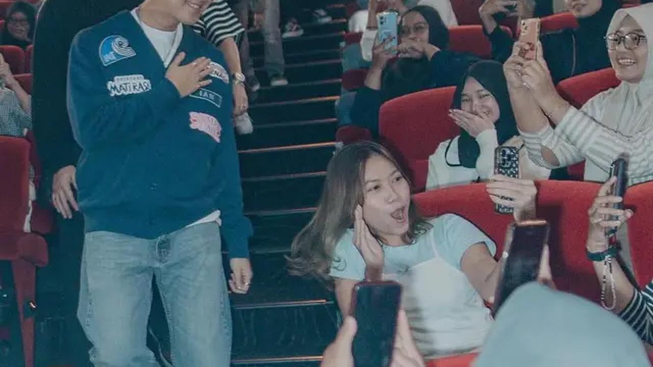 Potret Iqbaal Ramadhan di Promo Film Perayaan Mati Rasa (Sumber: Instagram/iqbaal.e)
