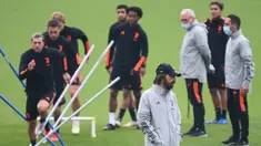 Pemain Juventus saat menjalani latihan jelang menghadapi Dynamo Kiev pada laga pembuka Liga Champions di NSC Olimpiyskiy pada Selasa (20/10/2020) malam WIB. Juventus akan menghadapi Dynamo Kiev tanpa Cristiano Ronaldo. (AFP/Marco Bertorello)