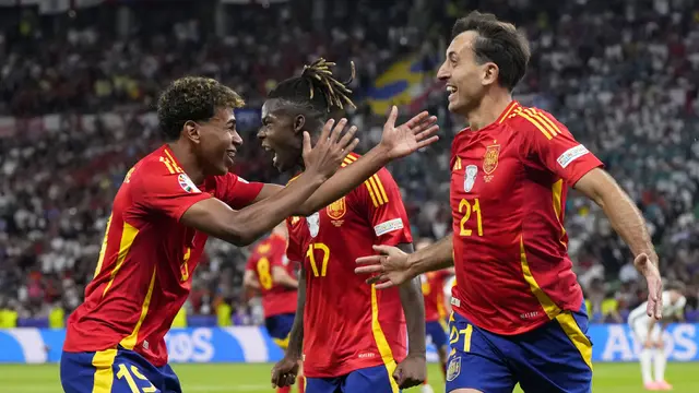 Foto: Berstatus Pemain Pengganti, 4 Pemain Berikut Sukses Jadi Pencetak Gol Kemenangan pada Laga Final Euro, Mikel Oyarzabal Terbaru