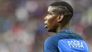2. Paul Pogba (Prancis), bintang Juventus ini bergaya dengan model rambut yang ada inisial namanya Pogba, gaya rambut eksentrik memang sering digunakan oleh gelandang tengah ini. (AFP/Franck Fife) 