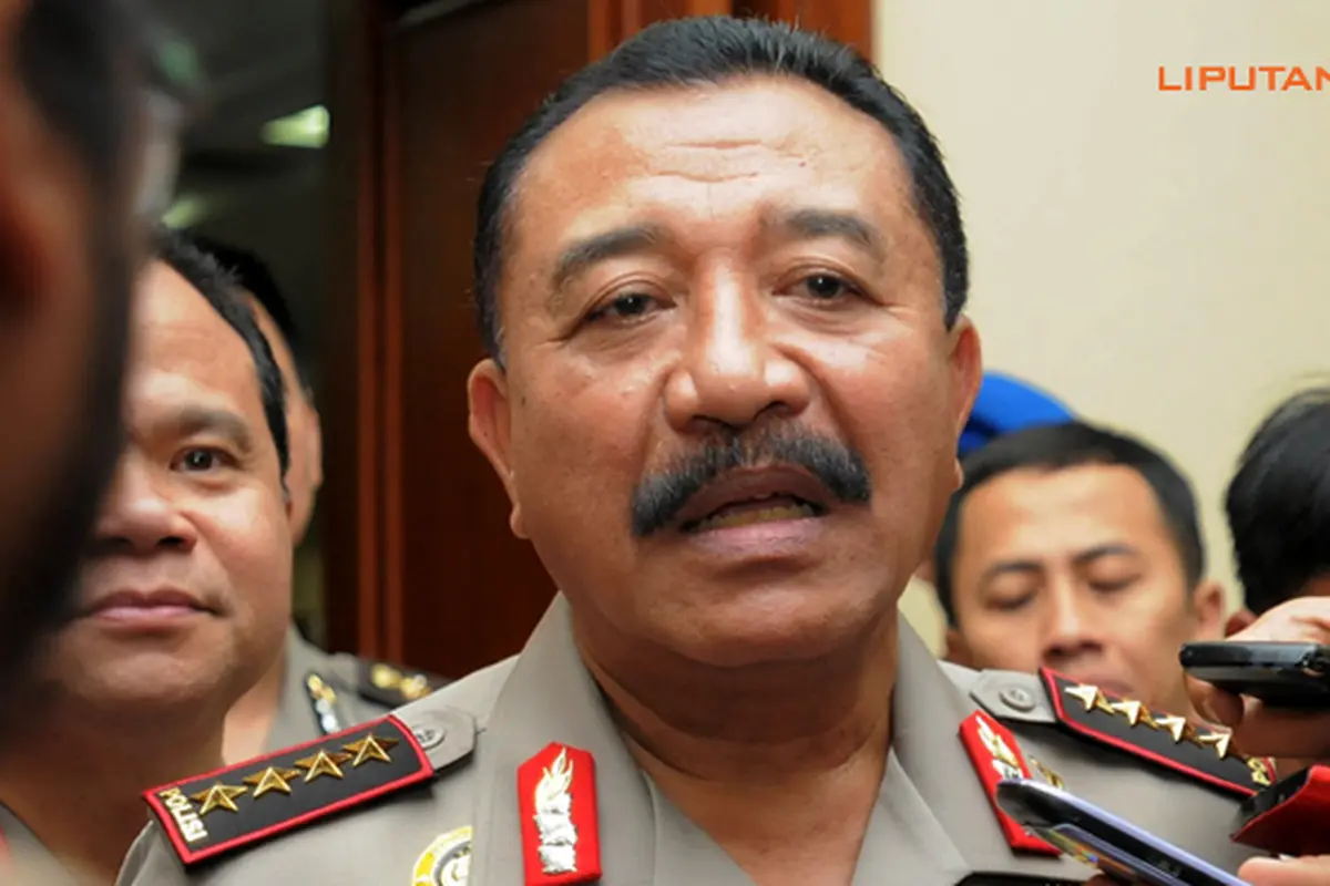 timur-kapolri-131028b.jpg