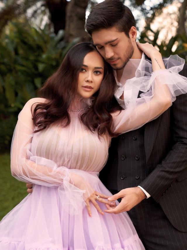 [Fimela] Aura Kasih dan Eryck Amaral