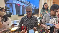 Juru Bicara Kemlu RI Rolliansyah Soemirat dalam pernyataan pers di Kemlu RI, Senin (16/12/2024). (Liputan6.com/Benedikta Miranti)