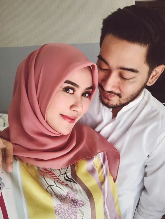 Syahnaz Sadiqah dan Jeje Govinda