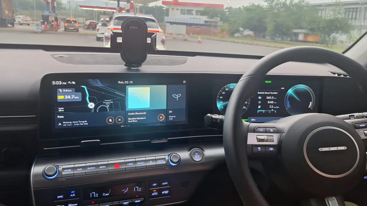 Hyundai Masih Sediakan Tombol Fisik di All New Kona Electric, Ini Alasannya (Arief A/Liputan6.com)