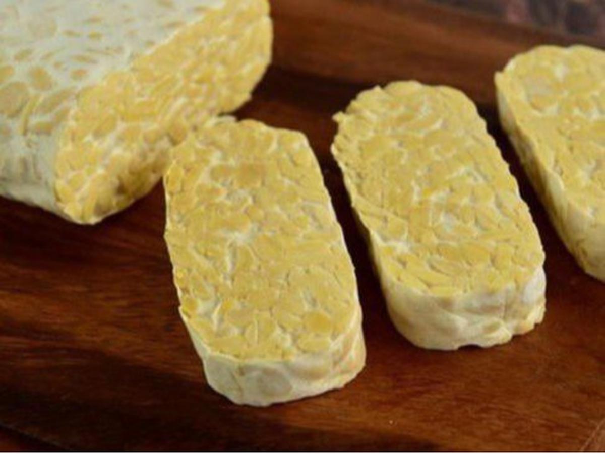 Masak Tempe Berakhir Kocak, Sudah Diiris Nempel Lagi