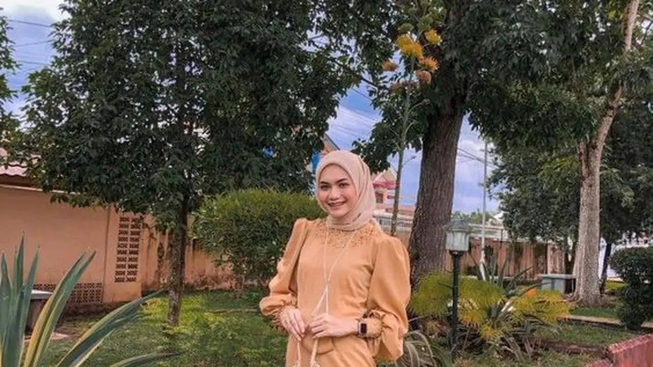 6 Baju Model Bridesmaid Hijab yang Cantik dan Anggun di 2024