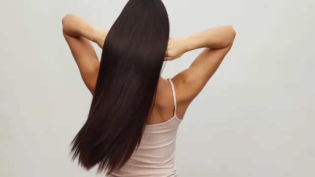 Mengembalikan Kilau Rambut Kusam dengan Cara Alami DIY Hair Mask dari Bahan Dapur